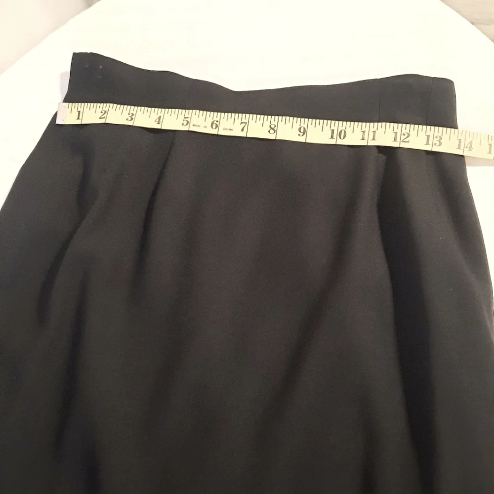 Black Doublebreasted Skirt Suit Size 8 - Picture 9 of 14